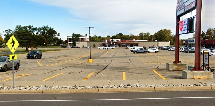 K-Mart (Kmart) - Holland - 571 E 8Th Street (newer photo)